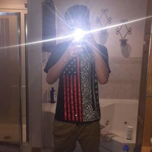 Meet your Posher, Damien